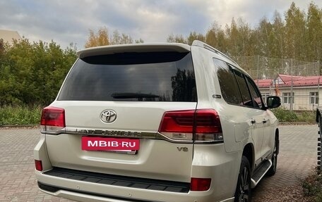 Toyota Land Cruiser 200, 2016 год, 7 000 000 рублей, 8 фотография