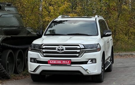 Toyota Land Cruiser 200, 2016 год, 7 000 000 рублей, 2 фотография