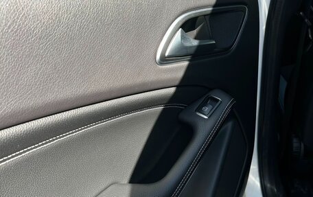 Mercedes-Benz GLA, 2019 год, 2 200 000 рублей, 17 фотография