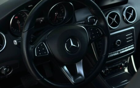 Mercedes-Benz GLA, 2019 год, 2 200 000 рублей, 20 фотография