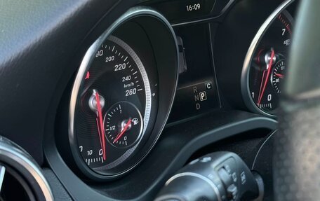 Mercedes-Benz GLA, 2019 год, 2 200 000 рублей, 22 фотография