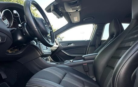 Mercedes-Benz GLA, 2019 год, 2 200 000 рублей, 28 фотография