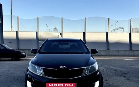 KIA Rio III рестайлинг, 2014 год, 790 000 рублей, 2 фотография