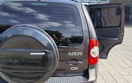 Chevrolet Niva I рестайлинг, 2015 год, 670 000 рублей, 16 фотография