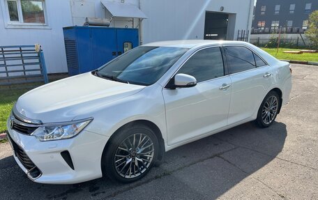 Toyota Camry, 2016 год, 2 450 000 рублей, 3 фотография