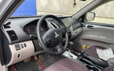 Mitsubishi Pajero Sport II рестайлинг, 2011 год, 1 400 000 рублей, 2 фотография