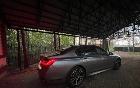 BMW 7 серия, 2021 год, 6 000 000 рублей, 5 фотография