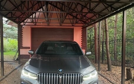 BMW 7 серия, 2021 год, 6 000 000 рублей, 3 фотография