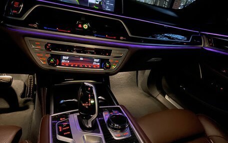 BMW 7 серия, 2021 год, 6 000 000 рублей, 12 фотография