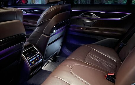 BMW 7 серия, 2021 год, 6 000 000 рублей, 15 фотография
