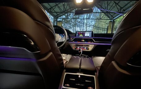 BMW 7 серия, 2021 год, 6 000 000 рублей, 13 фотография