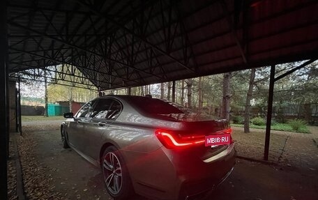 BMW 7 серия, 2021 год, 6 000 000 рублей, 6 фотография