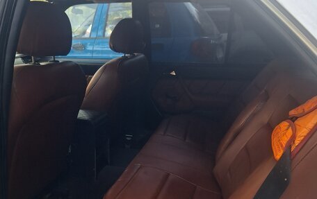 Mercedes-Benz W124, 1985 год, 400 000 рублей, 4 фотография