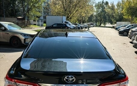 Toyota Camry, 2023 год, 3 300 000 рублей, 4 фотография