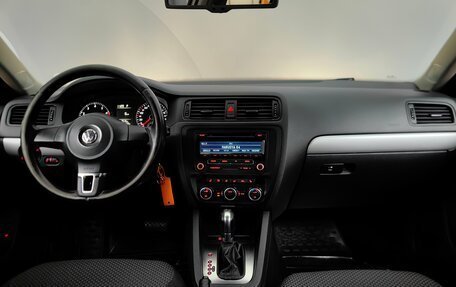 Volkswagen Jetta VI, 2012 год, 799 000 рублей, 12 фотография