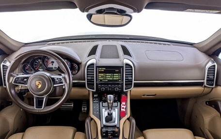 Porsche Cayenne III, 2016 год, 3 995 000 рублей, 14 фотография