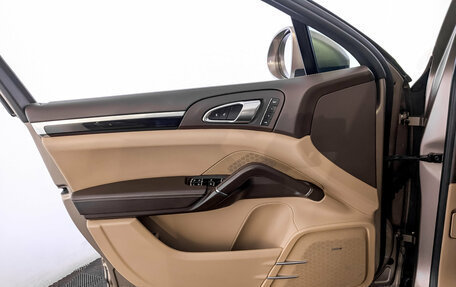 Porsche Cayenne III, 2016 год, 3 995 000 рублей, 19 фотография