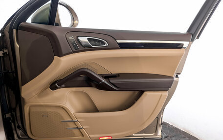 Porsche Cayenne III, 2016 год, 3 995 000 рублей, 27 фотография