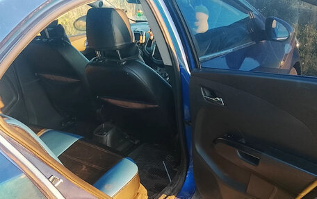 Chevrolet Aveo III, 2013 год, 700 000 рублей, 3 фотография