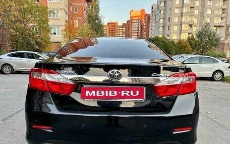 Toyota Camry, 2014 год, 1 800 000 рублей, 13 фотография