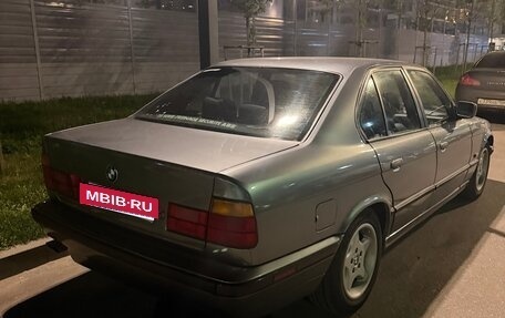 BMW 5 серия, 1988 год, 550 000 рублей, 9 фотография