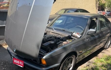 BMW 5 серия, 1988 год, 550 000 рублей, 10 фотография