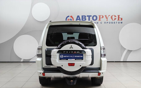 Mitsubishi Pajero IV, 2014 год, 2 299 000 рублей, 4 фотография