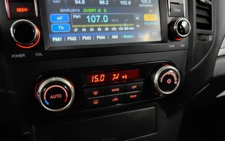 Mitsubishi Pajero IV, 2014 год, 2 299 000 рублей, 16 фотография