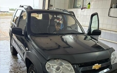 Chevrolet Niva I рестайлинг, 2012 год, 420 000 рублей, 1 фотография