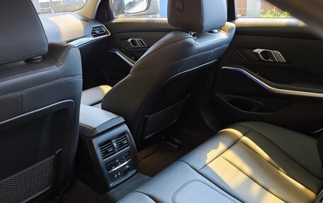 BMW 3 серия, 2020 год, 2 840 000 рублей, 25 фотография