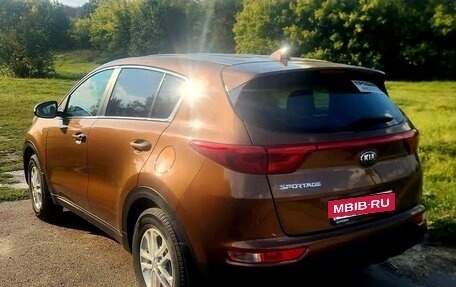 KIA Sportage IV рестайлинг, 2017 год, 1 860 000 рублей, 6 фотография
