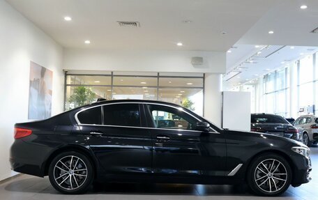 BMW 5 серия, 2018 год, 3 300 000 рублей, 4 фотография