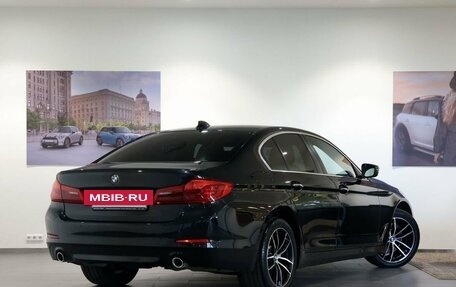 BMW 5 серия, 2018 год, 3 300 000 рублей, 5 фотография