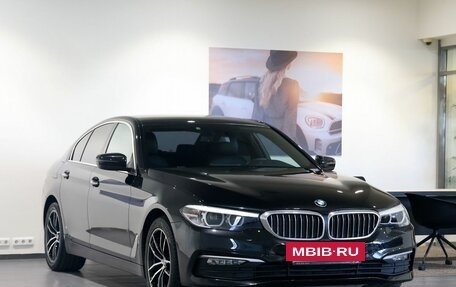 BMW 5 серия, 2018 год, 3 300 000 рублей, 3 фотография