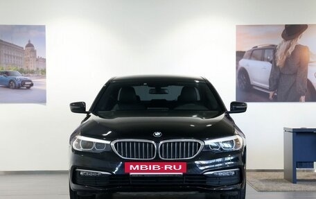 BMW 5 серия, 2018 год, 3 300 000 рублей, 2 фотография