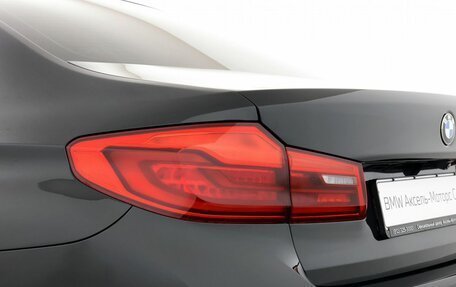 BMW 5 серия, 2018 год, 3 300 000 рублей, 9 фотография
