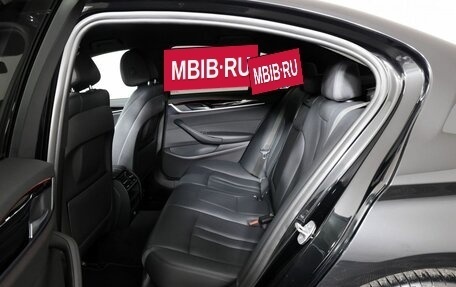 BMW 5 серия, 2018 год, 3 300 000 рублей, 13 фотография