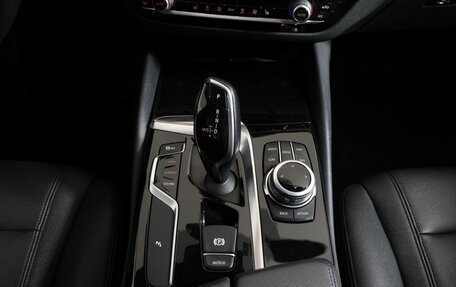 BMW 5 серия, 2018 год, 3 300 000 рублей, 23 фотография