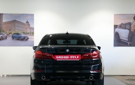 BMW 5 серия, 2018 год, 3 300 000 рублей, 6 фотография