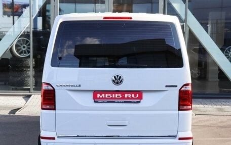 Volkswagen Caravelle T6 рестайлинг, 2019 год, 3 799 000 рублей, 5 фотография
