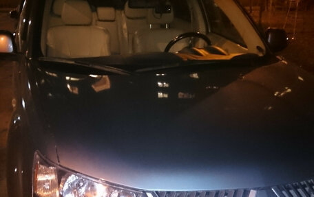 Mitsubishi Outlander III рестайлинг 3, 2008 год, 700 000 рублей, 1 фотография