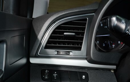 Hyundai Elantra VI рестайлинг, 2018 год, 1 228 000 рублей, 19 фотография