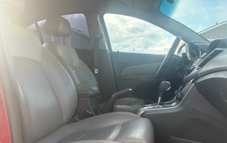 Chevrolet Cruze II, 2010 год, 680 000 рублей, 21 фотография