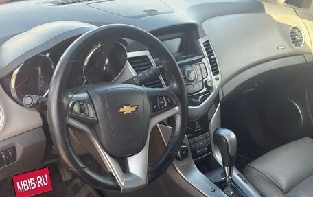 Chevrolet Cruze II, 2010 год, 680 000 рублей, 18 фотография
