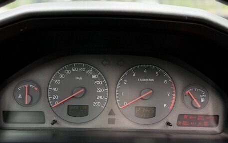 Volvo S60 III, 2001 год, 310 000 рублей, 13 фотография