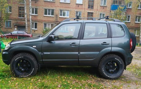 Chevrolet Niva I рестайлинг, 2013 год, 700 000 рублей, 4 фотография