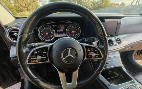 Mercedes-Benz E-Класс, 2019 год, 1 850 000 рублей, 17 фотография