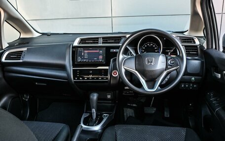 Honda Fit III, 2019 год, 1 124 000 рублей, 6 фотография