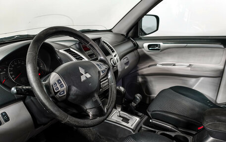 Mitsubishi Pajero Sport II рестайлинг, 2012 год, 1 369 000 рублей, 9 фотография