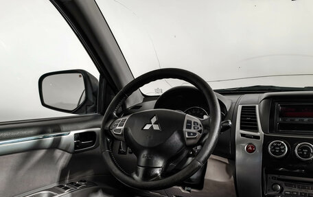 Mitsubishi Pajero Sport II рестайлинг, 2012 год, 1 369 000 рублей, 15 фотография